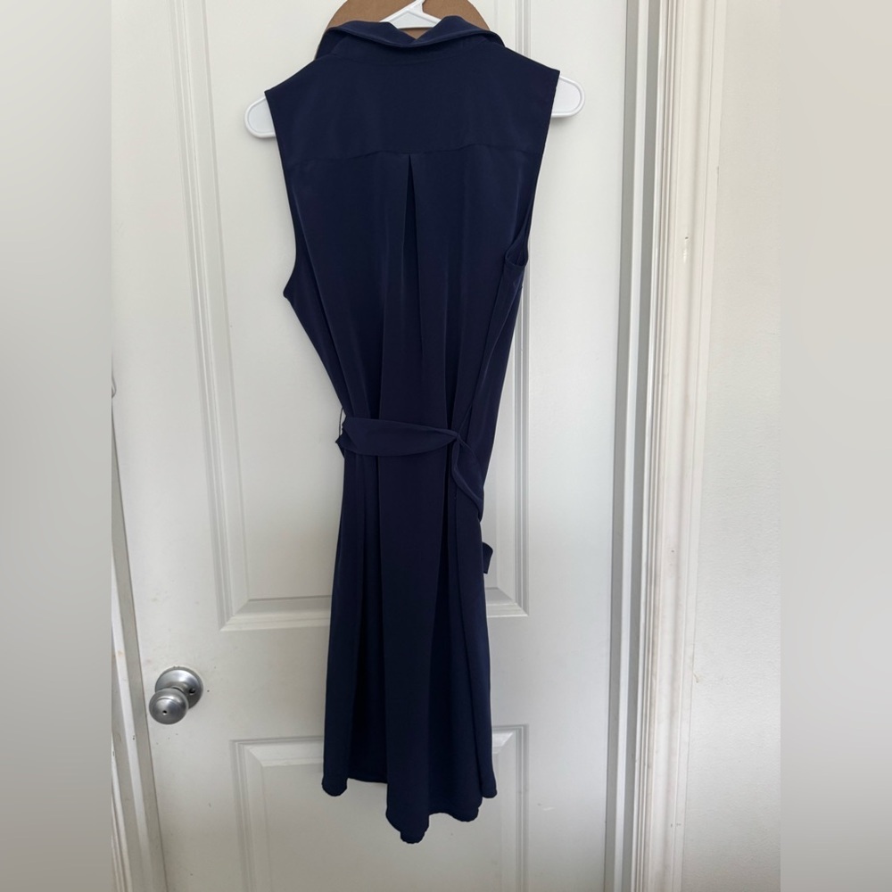 Chic Navy Sleeveless Midi Dress - Picture 3 of 4